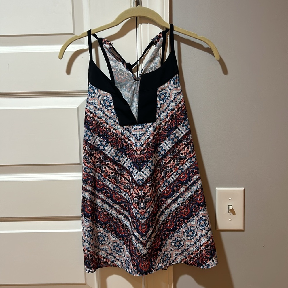 Athlete Halter Top Chevron Dunes New With Tags Size Small